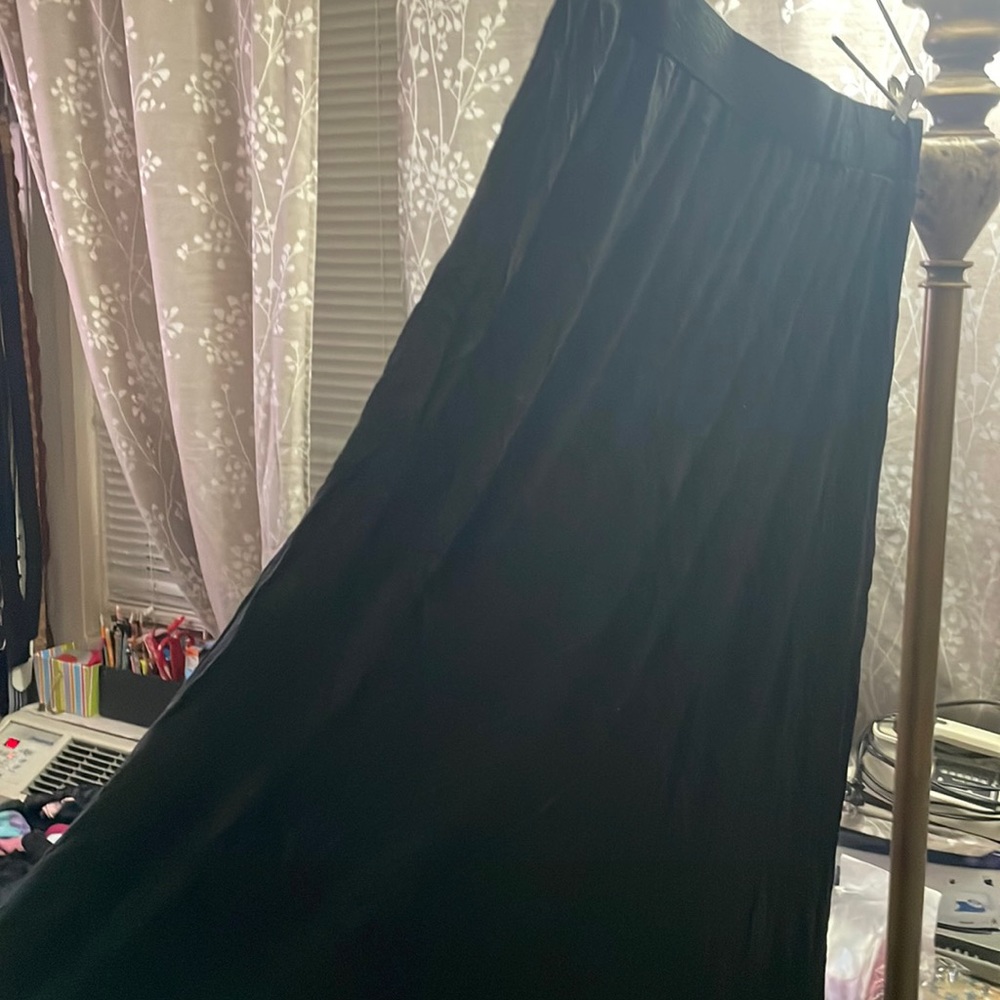 Basic goth black maxi skirt